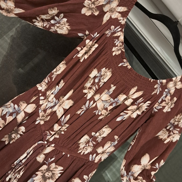 Romper - Picture 3 of 3